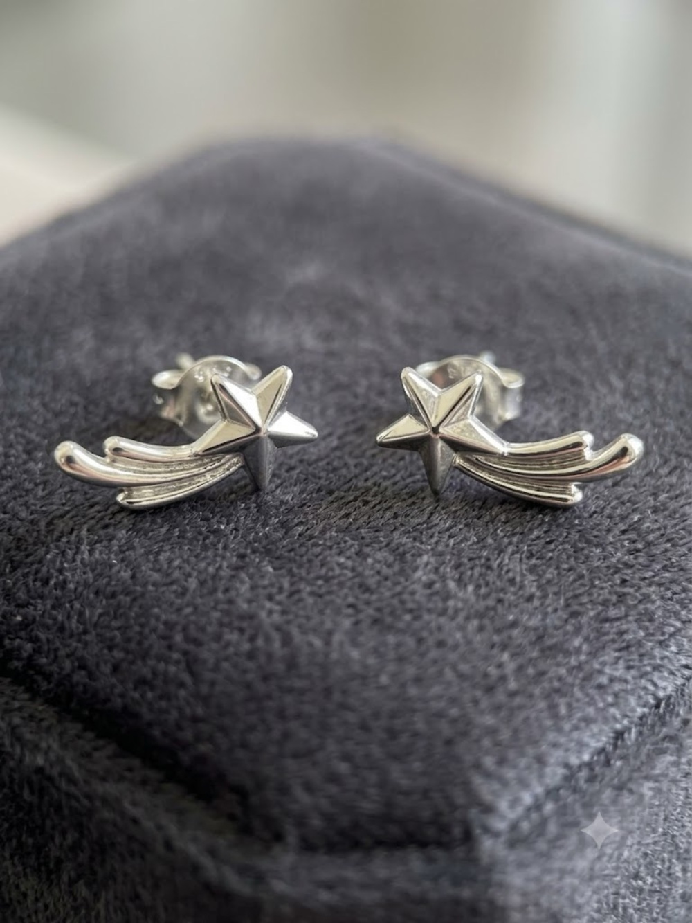 Silver Star Shooting Trail Stud Earrings Crawlers